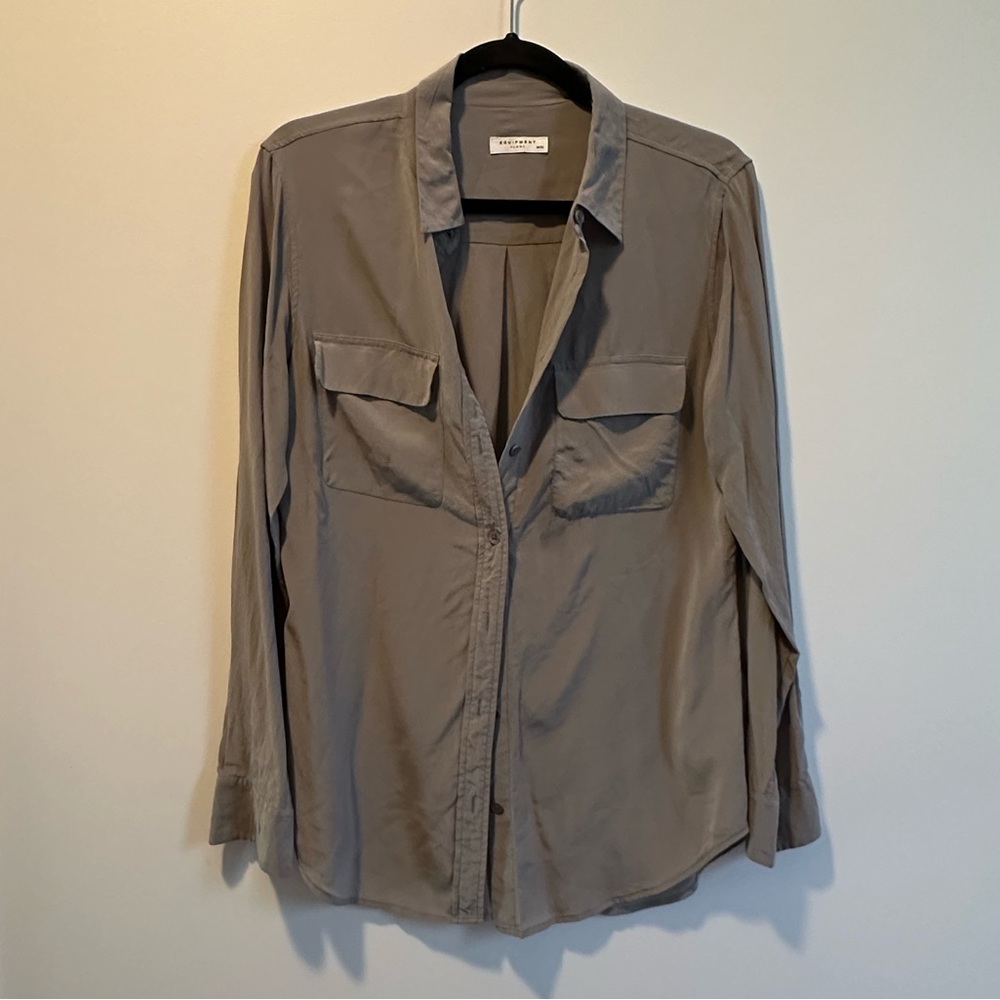 Equipment Signature Silk Blouse in Grey